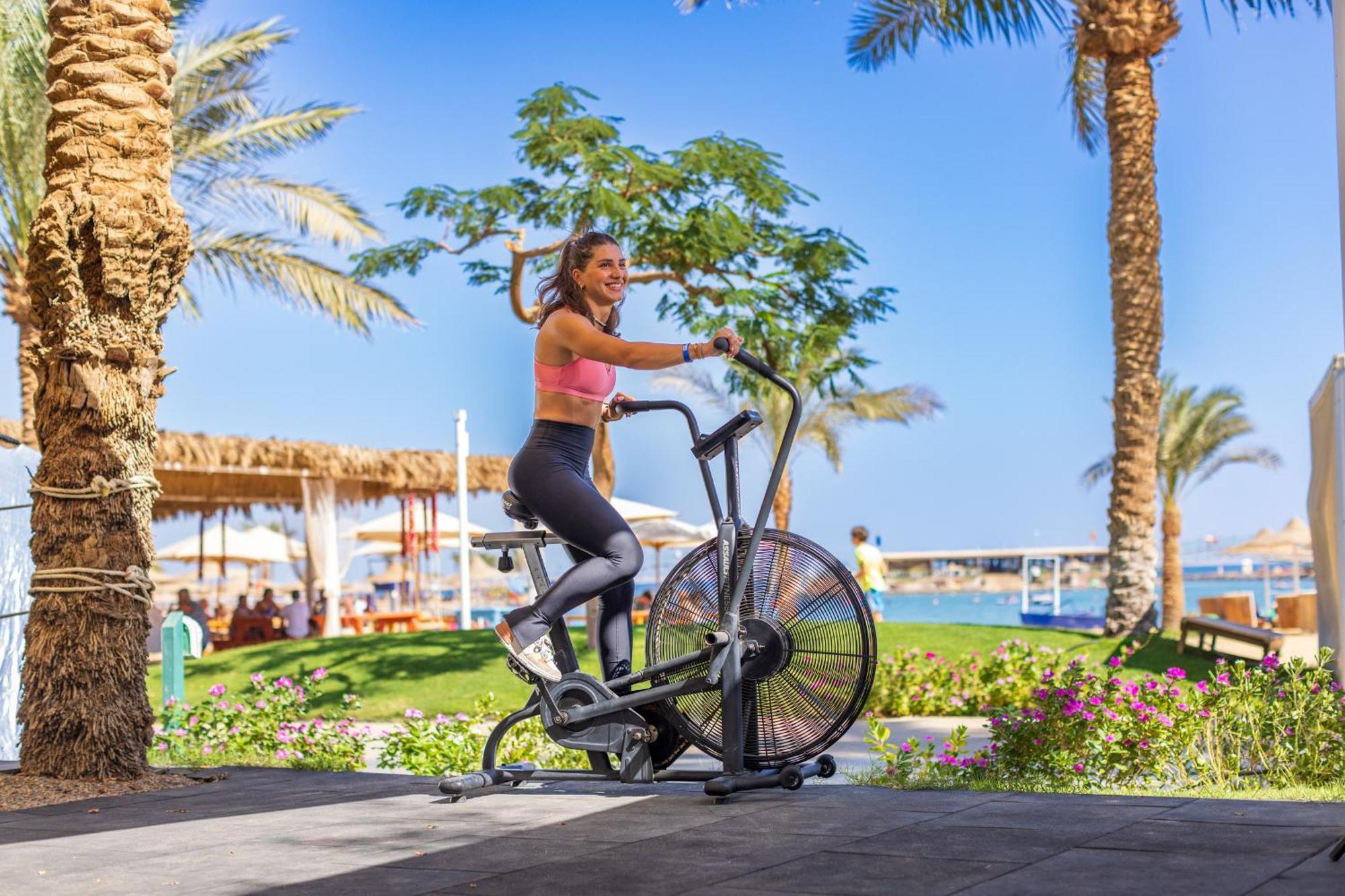 Üdülőközpont Desert Rose 5*